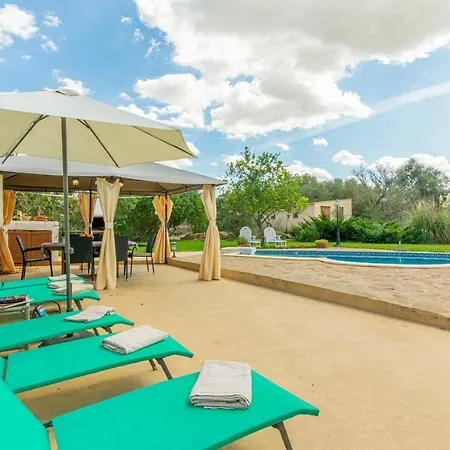 Casa Baix Holiday home